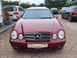 Mercedes-Benz CLK 320 ELEGANCE*Neu Lackiert*TÜVneu*' - gebrauchte Mercedes-Benz CLK 320 aus dem Jahr 2000