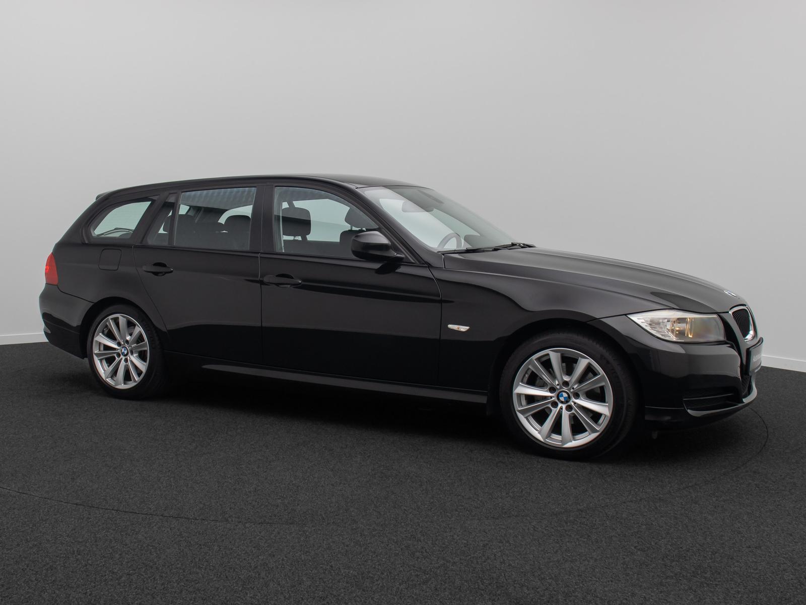 BMW 318 2012 — engine 1.995 cm³, 143 HP (105kW)