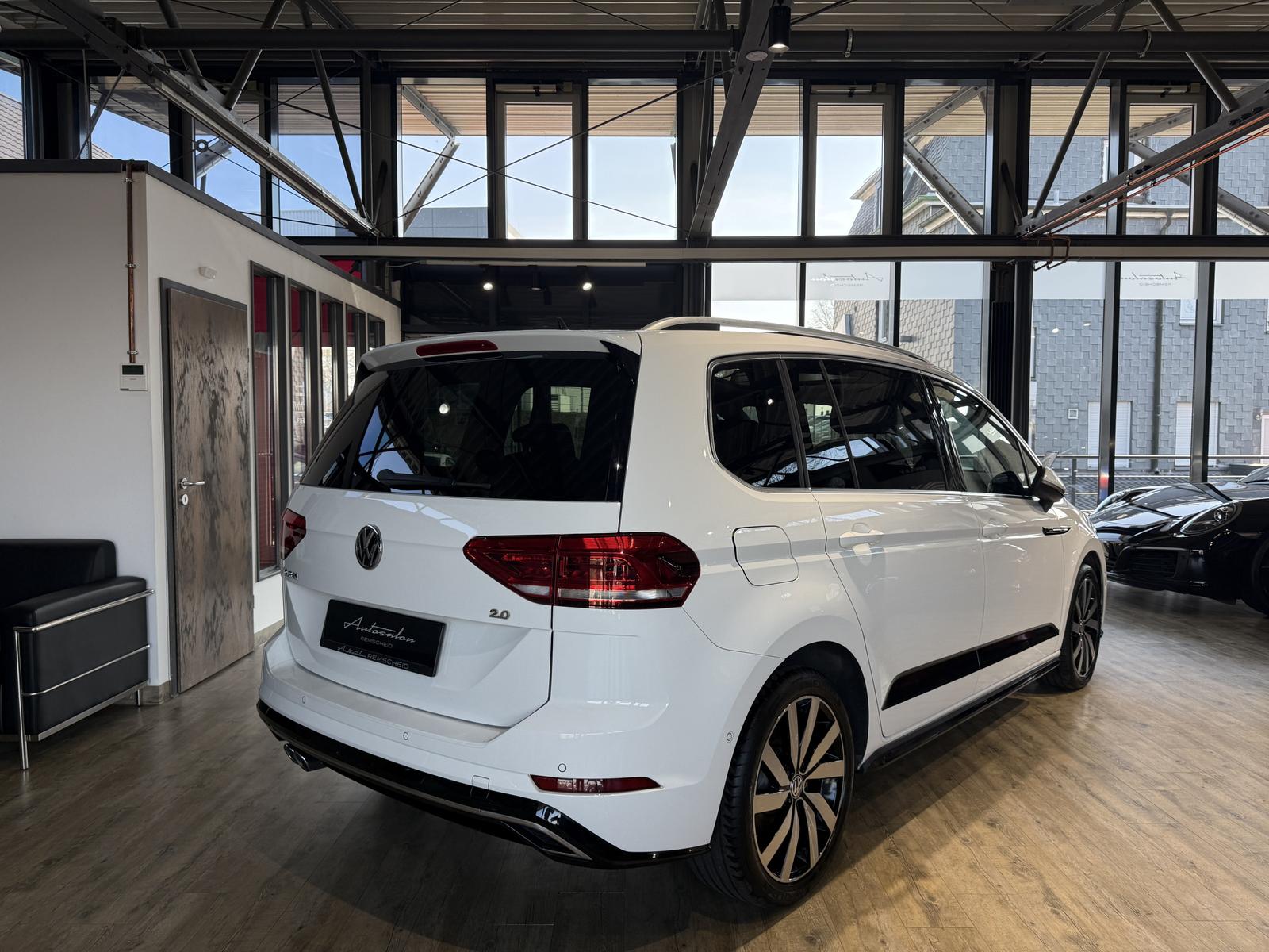 Volkswagen Touran R-Line DSG*PANO*ACC*LED*MASSAGE*