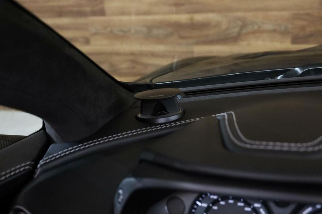 Aston Martin Vanquish