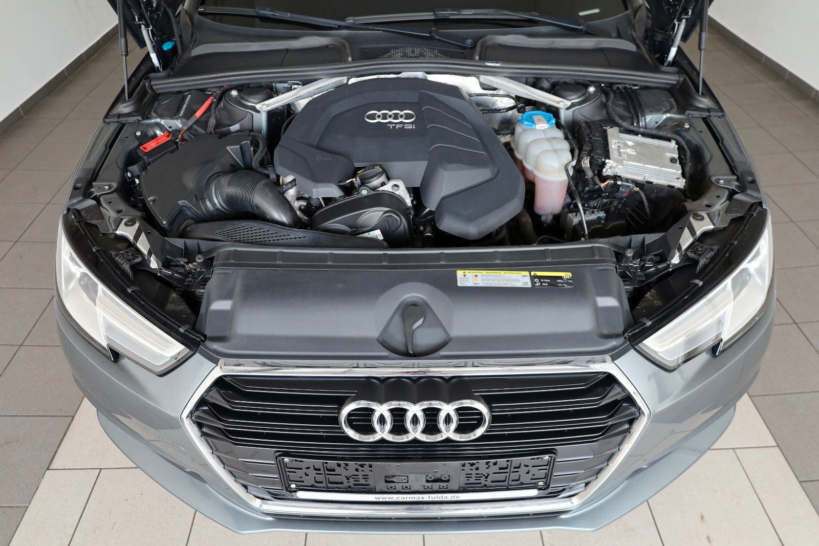 Fahrzeugabbildung Audi A4 Limusine,Automatik,Navi,Xenon,SH,Tempomat,PDC