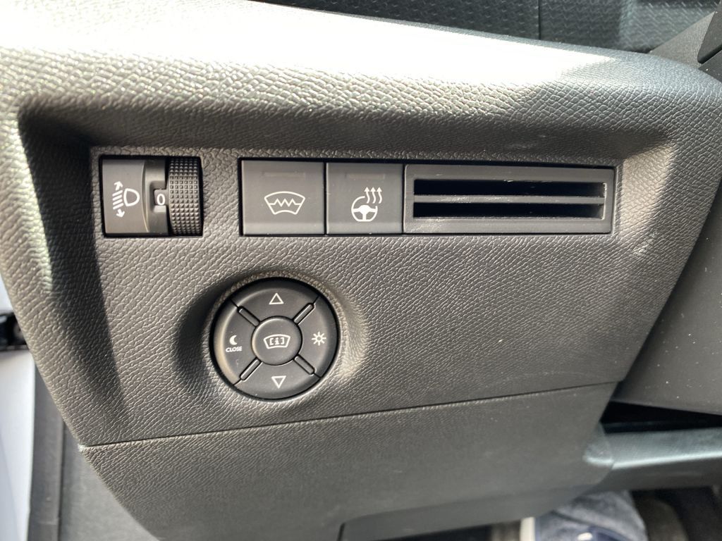 Fahrzeugabbildung Citroën C4 PT 130 S&S *Automatik* MAX *beh. Lenkr*AZV*