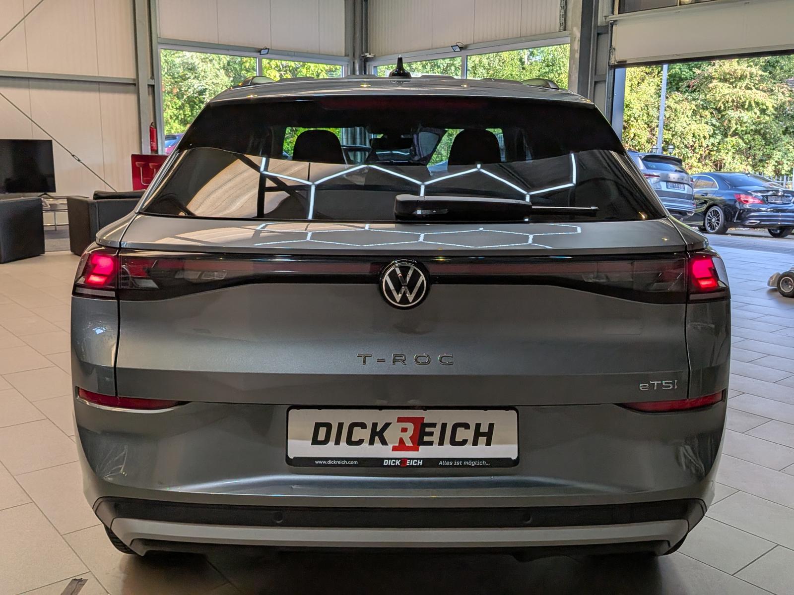 Volkswagen T-Roc 1.5 eTSI DSG*LIFE*APPLE*CAM*LED*ACC*AHK*17, миниатюра 4