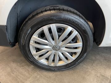 Volkswagen Caddy Maxi Trendline TSI*5-SITZER*XENON*1.HAND*