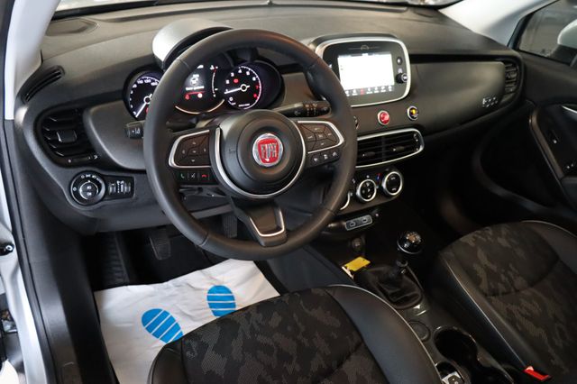 Fahrzeugabbildung Fiat 500X Cross|1HAND|PANO|KAMERA|ACC|19ZOLL|
