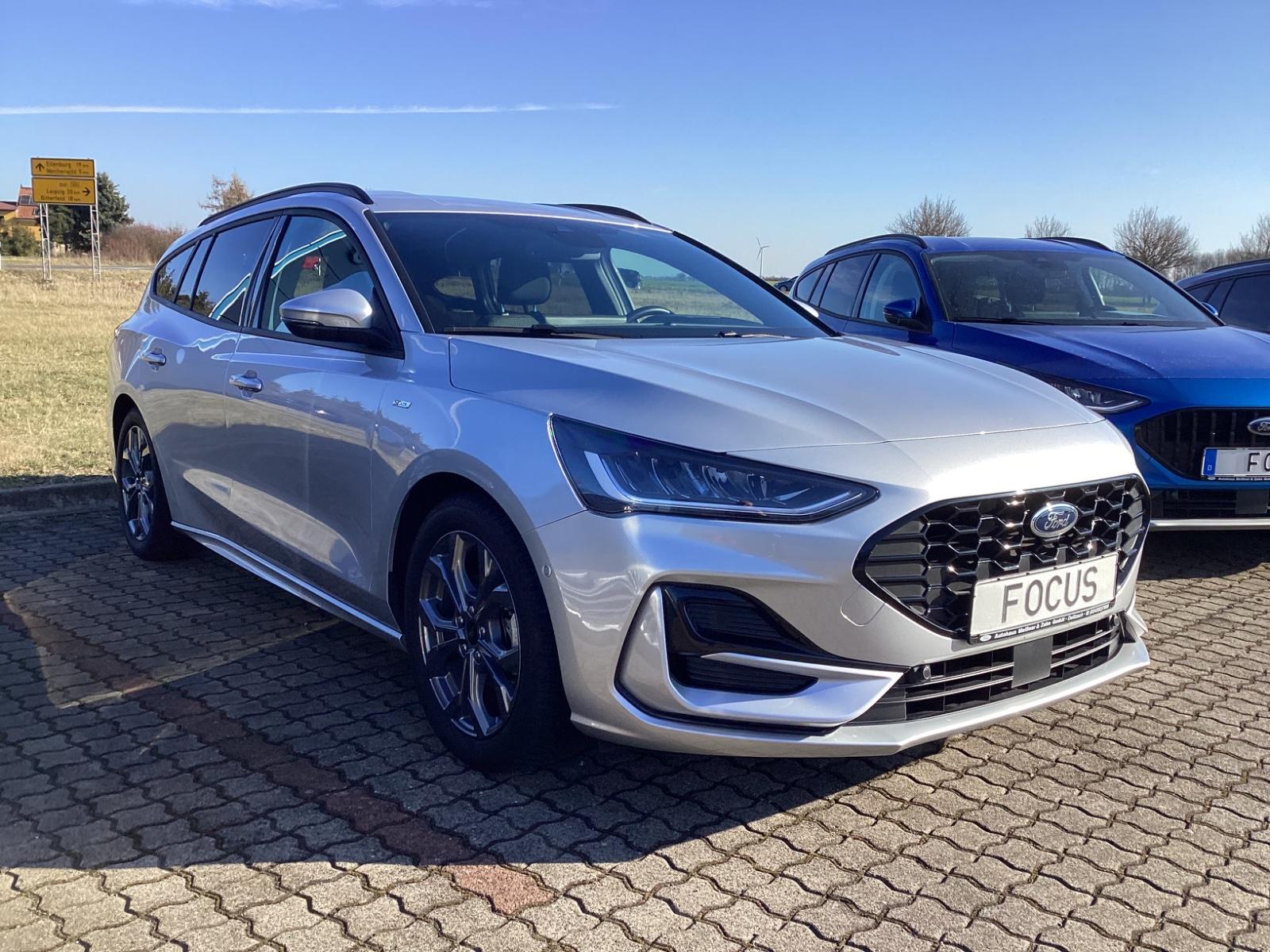 Ford Focus Turnier ST-Line X, AHK / ACC / WinterP./
