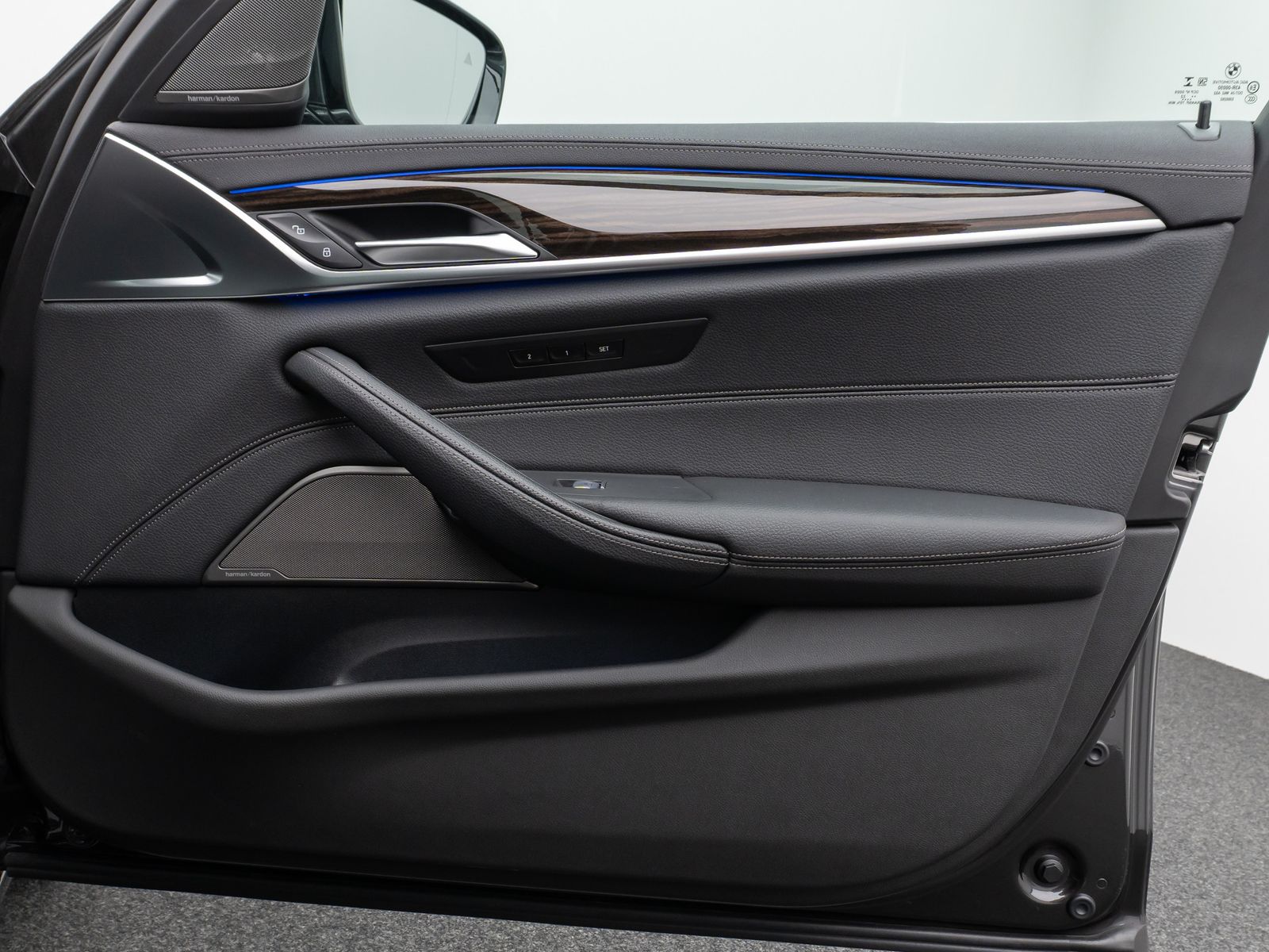 Fahrzeugabbildung BMW 540i xD LuxuryLine Kamera Laser HUD H/K Komfort