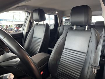 Land-Rover Discovery Sport - 11