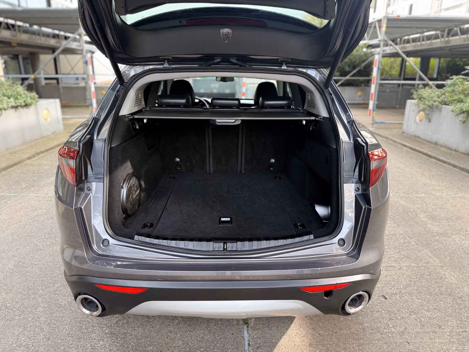 ALFA ROMEO STELVIO 2.2 DIESEL Q4 209ch SUPER - INTÉRIEUR CUIR - GPS - CAMÉRA - SIÈGES CHAUFFANTS ÉLECTRIQUES