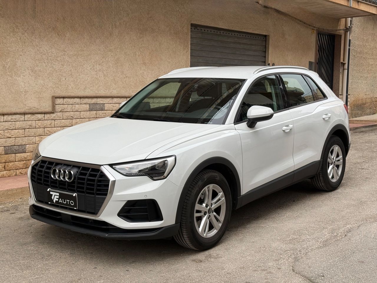 Audi Q3 35 TDI S tronic Business