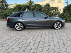 AUDI A4 Avant 40 TDI quattro S line