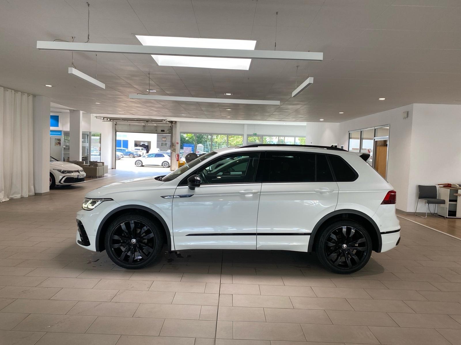 Volkswagen Tiguan 1.5 TSI R-Line BlackStyle AHK IQ.Light RF, миниатюра 3