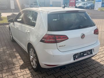 Volkswagen Golf - 8