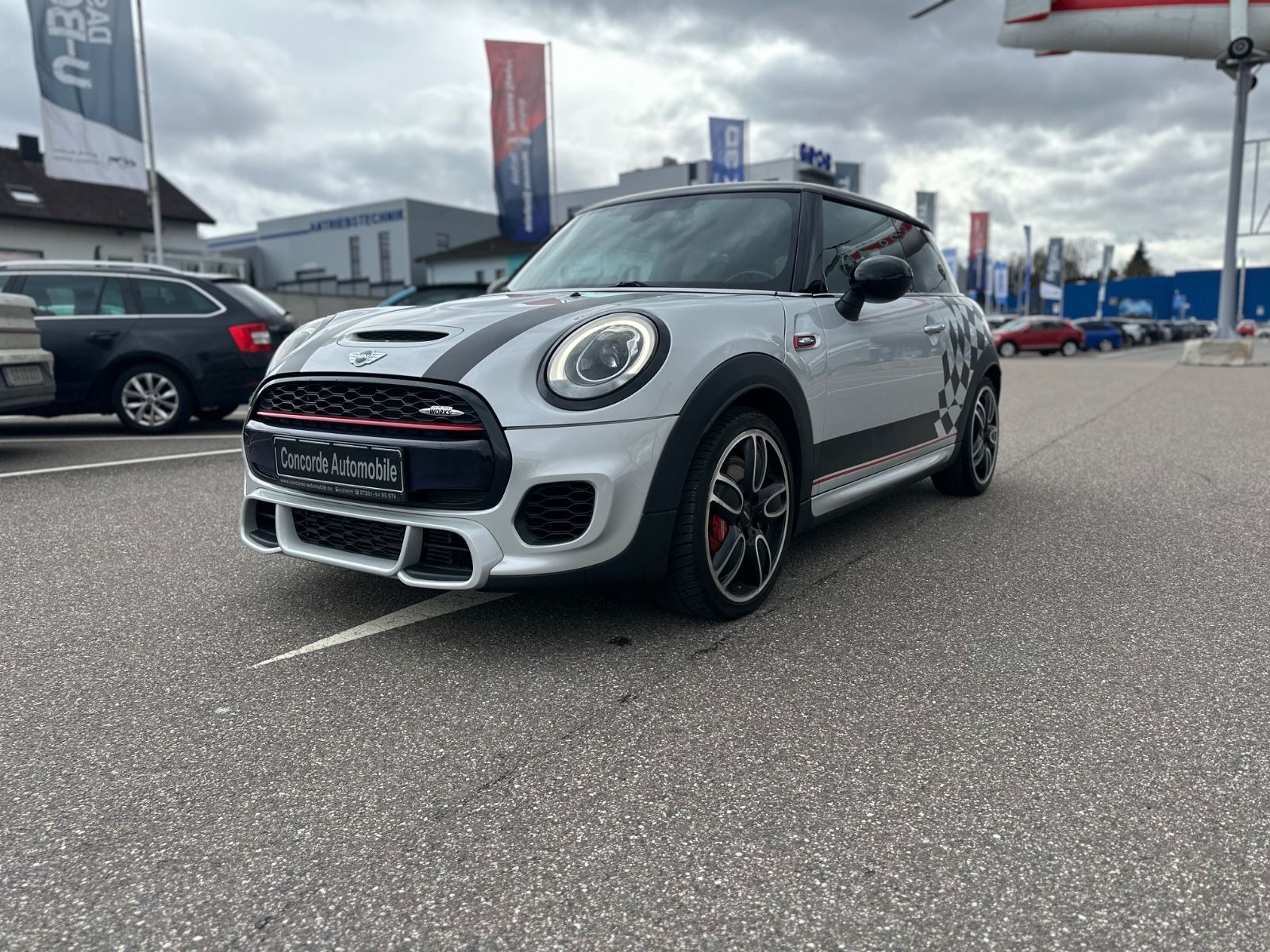 MINI JOHN_COOPER_WORKS Mini 3-trg. John Cooper Works