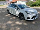 Toyota Avensis - gebrauchte Toyota Avensis aus dem Jahr 2016