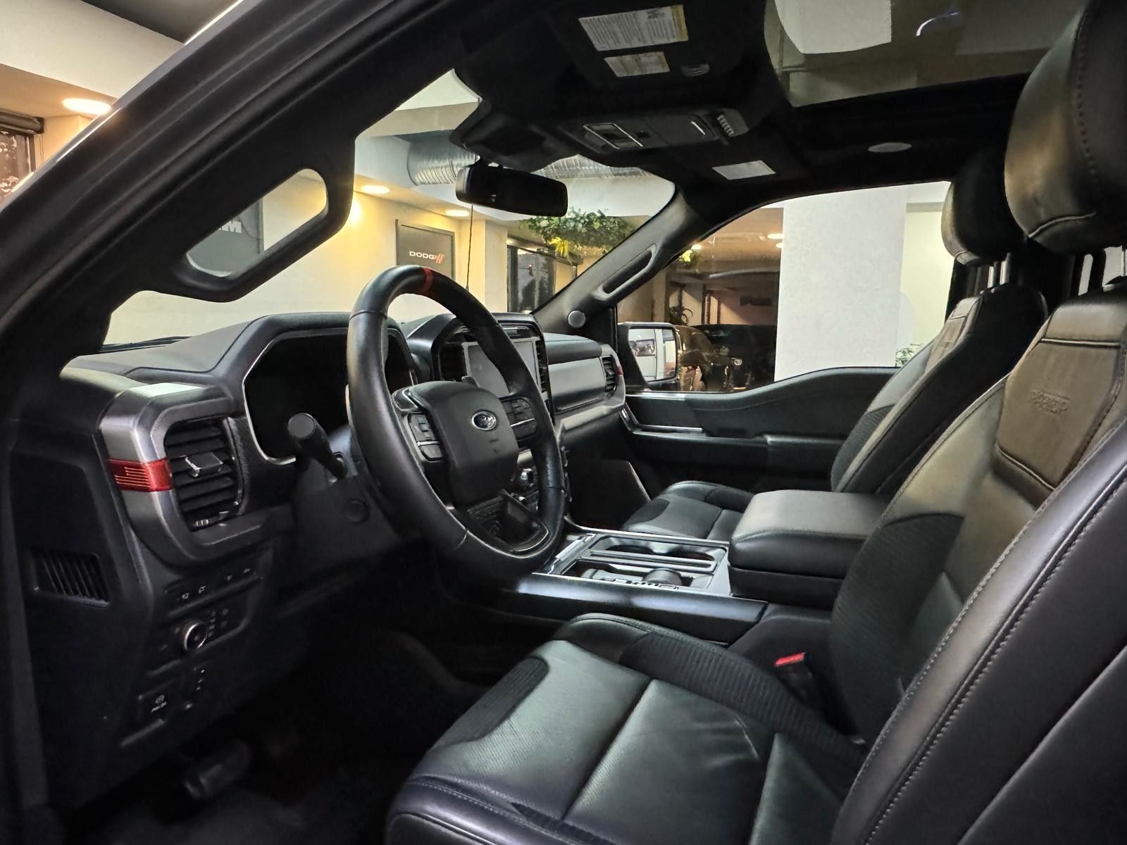 Fahrzeugabbildung Ford RAPTOR SVT SUPERCREW-ACC-NAVI-360-BEAD LOCK-1.HD