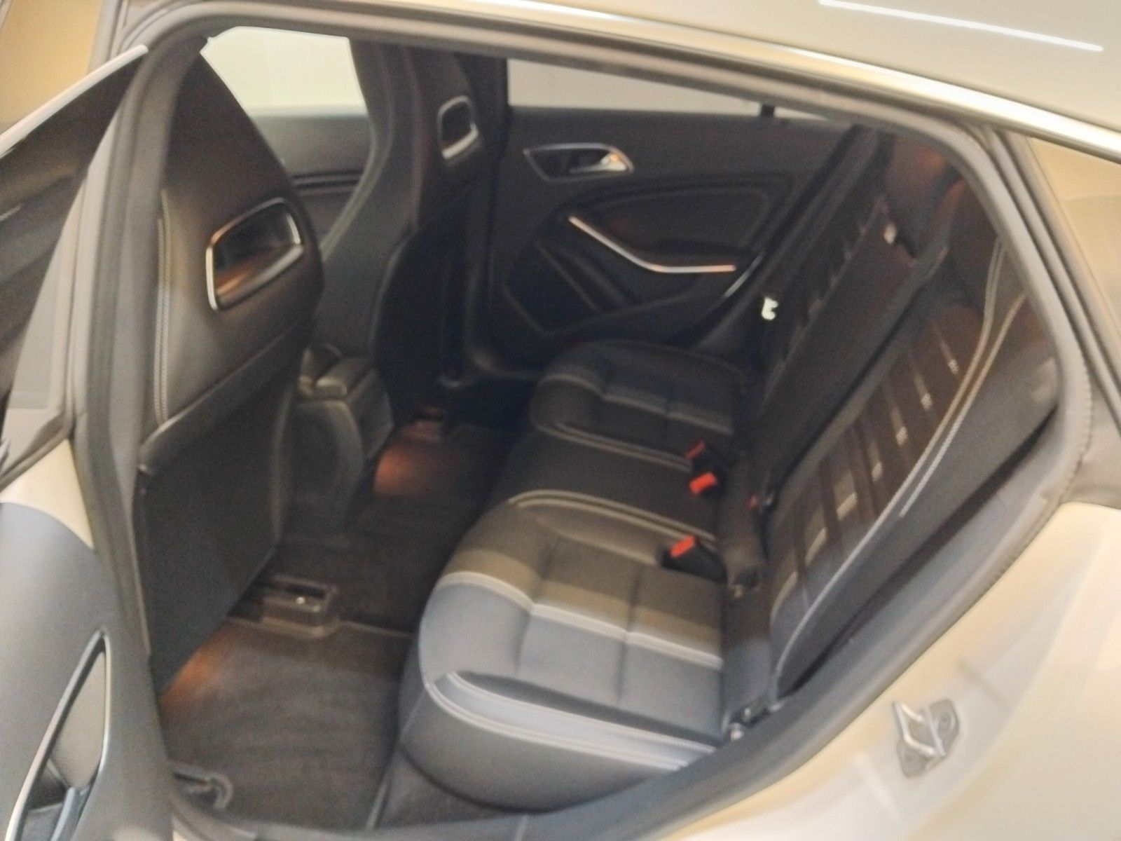 Mercedes-Benz CLA 200 (06/2017, Benzin)