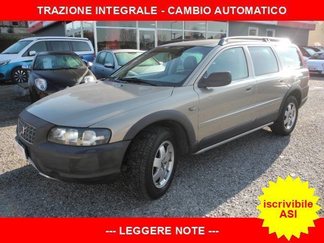 Volvo VOLVO XC70 2.4 D5 20v aut. AWD -omol. 7 POSTI-Is