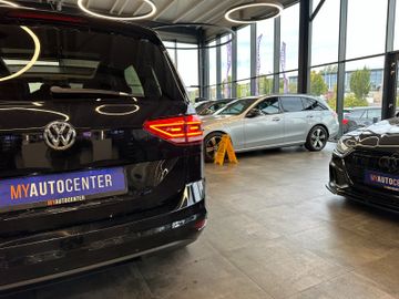 Volkswagen Touran *7 Sitzer*NAV*PANO**3-ZONEN*