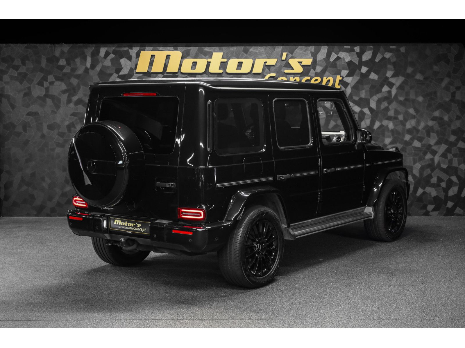 Mercedes-Benz G 400 d - G MANUFAKTUR / Carbon / Massage  imagem 3