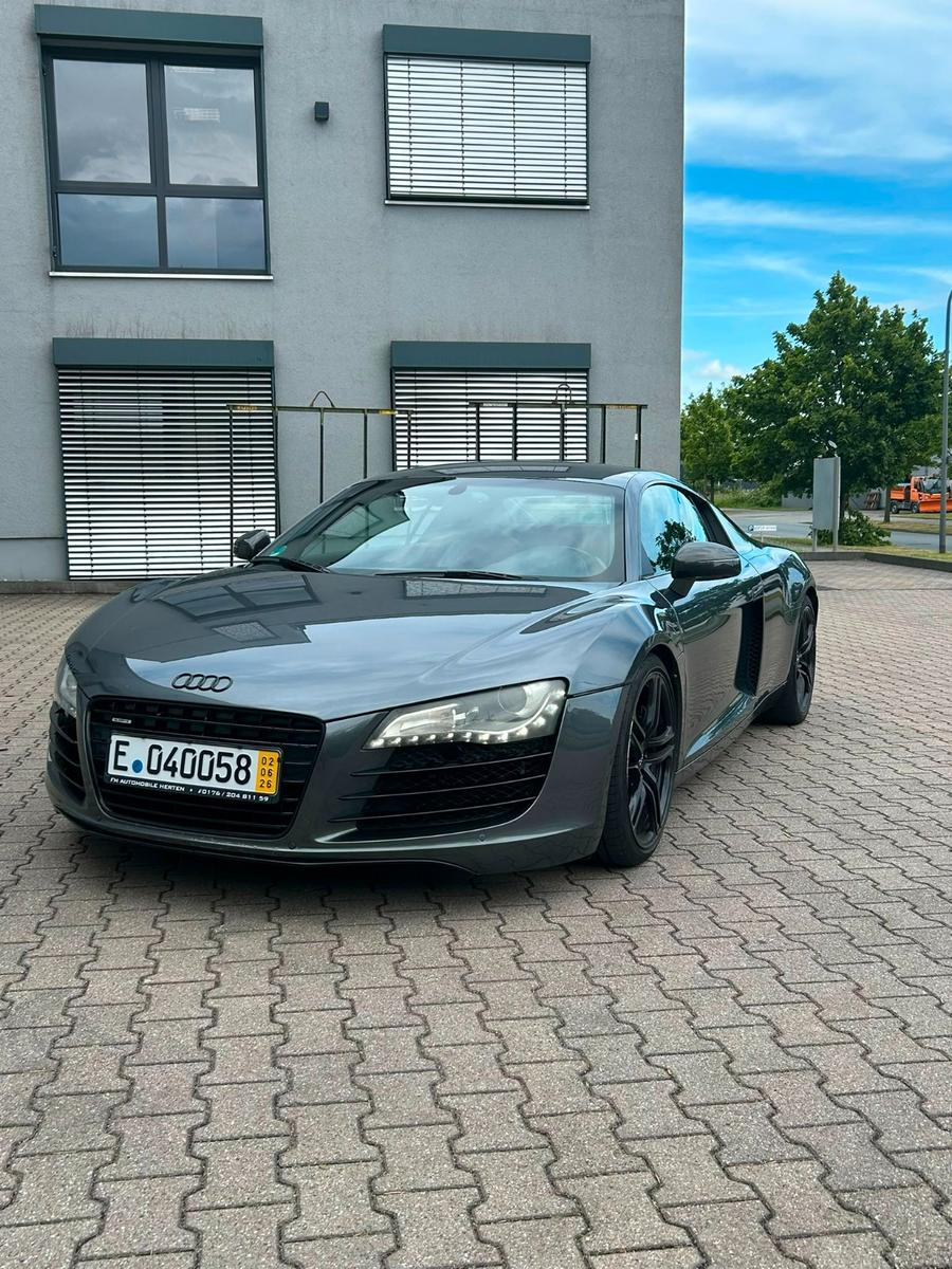 Audi R8 4.2 FSI R tronic quattro
