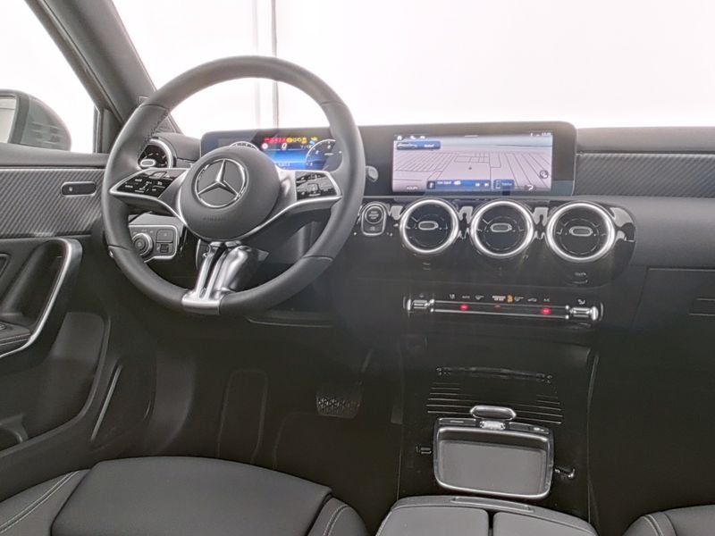 Fahrzeugabbildung Mercedes-Benz A 180 d Progressive Advanced*Kamera*CarPlay*LED*