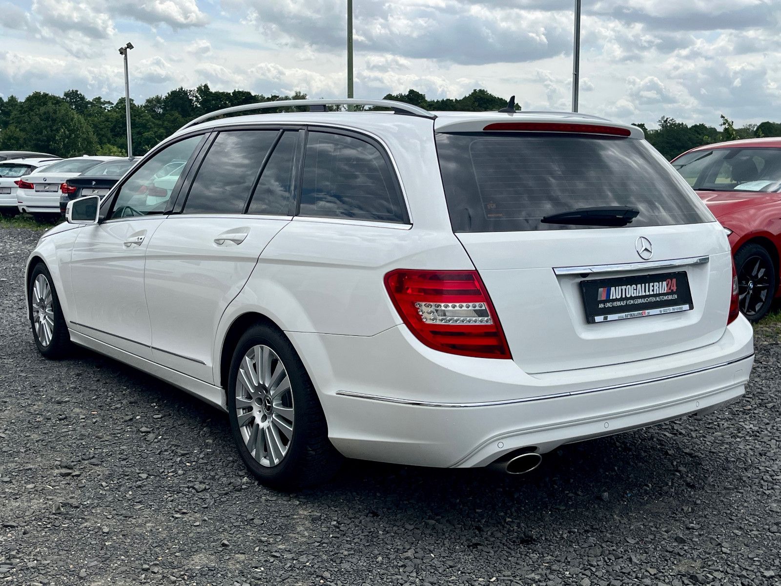 Fahrzeugabbildung Mercedes-Benz C 250 CDI 4MATIC Aut. Navi Leder Pano Standhzg
