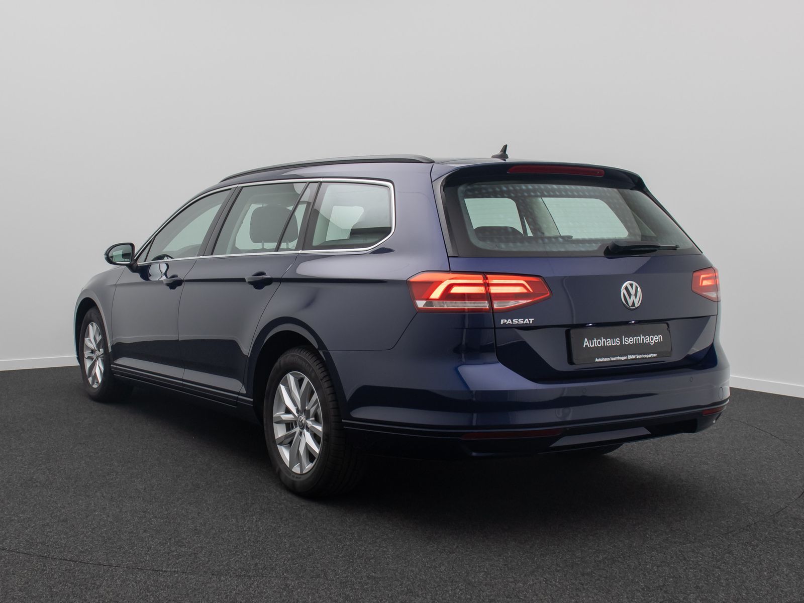 Fahrzeugabbildung Volkswagen Passat Comfortline Kamera HiFi ACC FernlichtReg