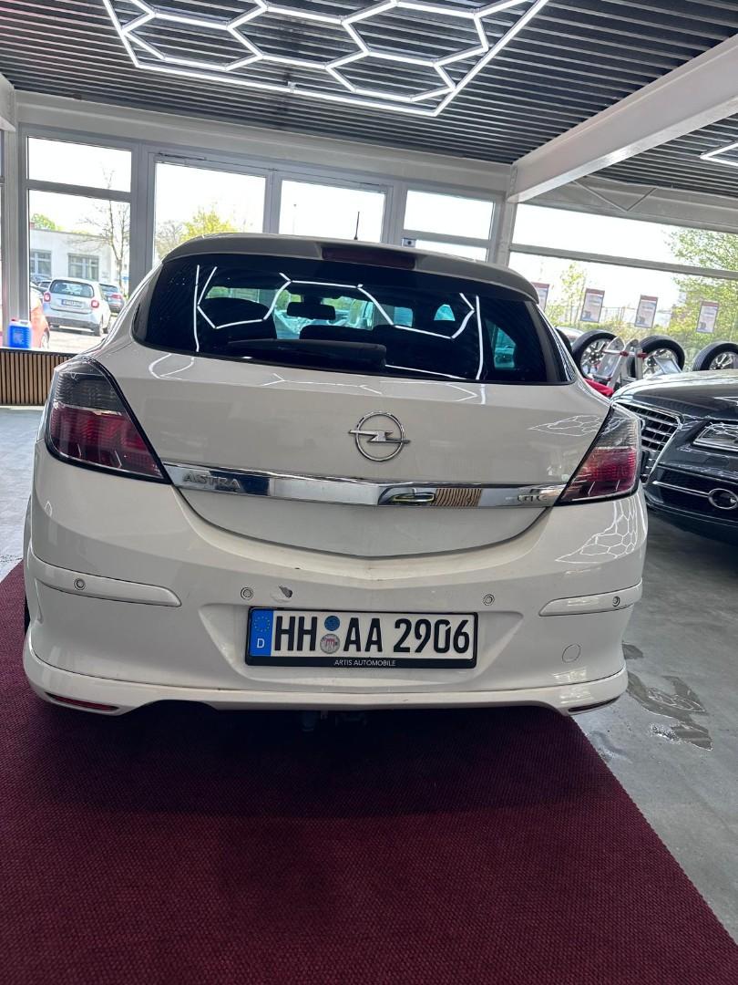 Opel Astra 2009 — photo 5