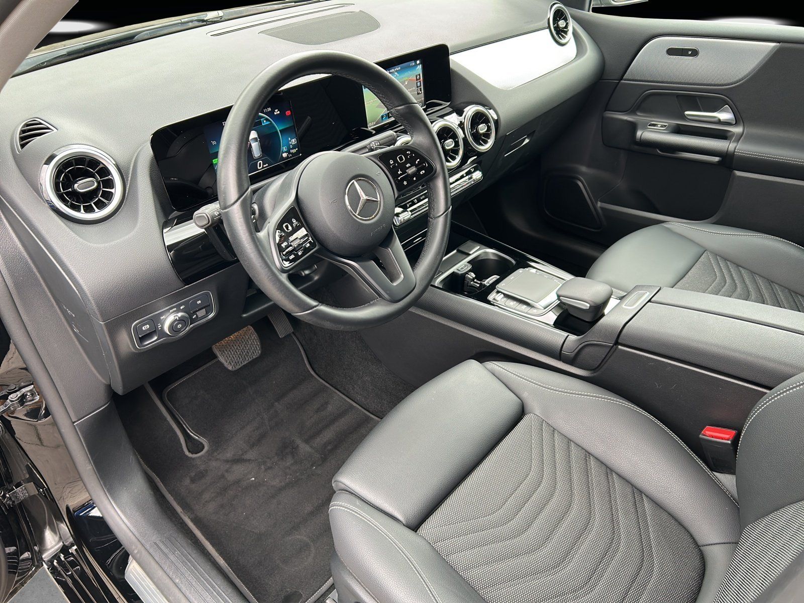 Fahrzeugabbildung Mercedes-Benz B 250 e Style LED Business AHK AdvancedMBUX