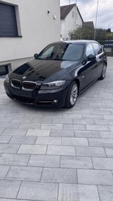 BMW E90 320D - BMW 320: D E90