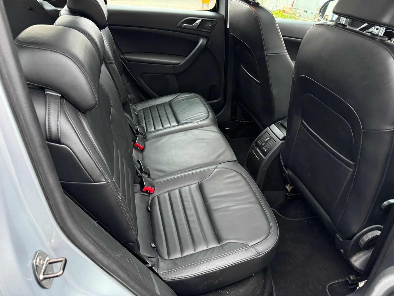 Fahrzeugabbildung SKODA Yeti Experience 4x4 Leder+Panorama+Navi+Xenon