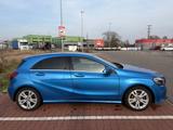 Mercedes-Benz A180 Urban Facelift Automatik LED - : Mercedes