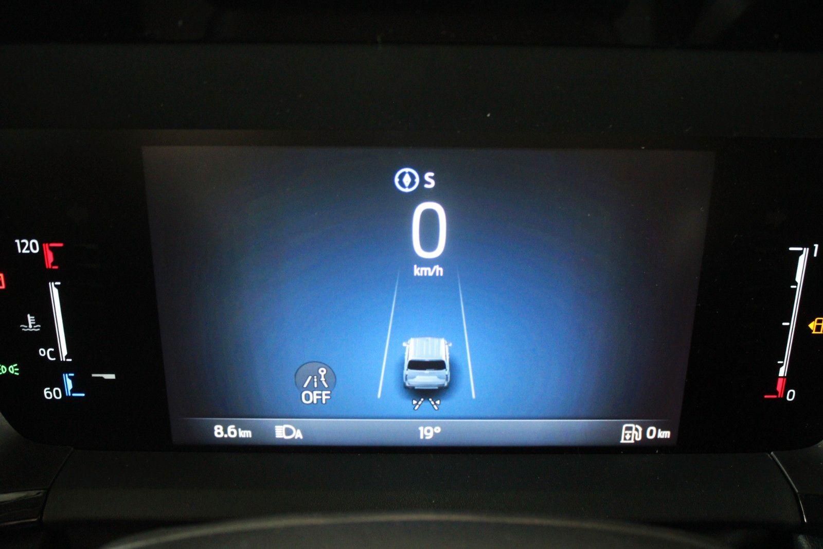 Fahrzeugabbildung Ford Tourneo Courier ACTIVE Winter + FahrerAssistPak3