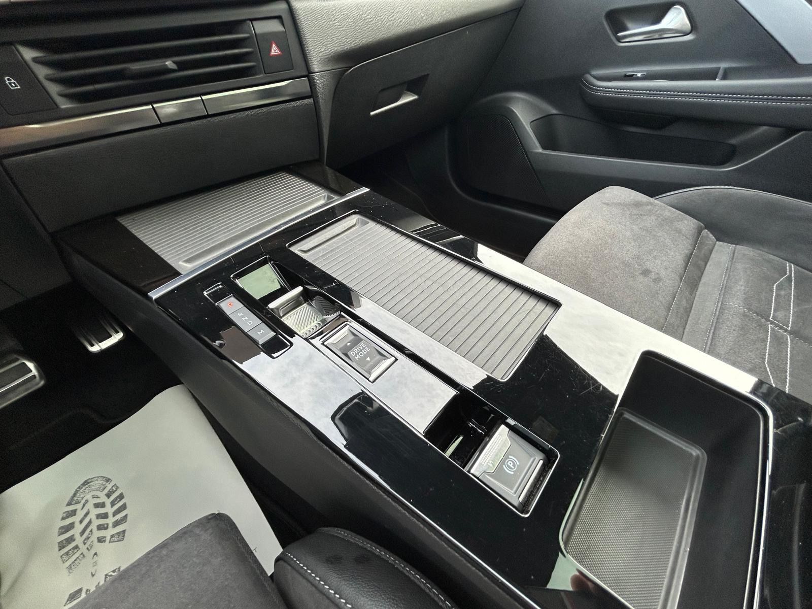 Fahrzeugabbildung Opel Astra Ultimate°Pano°Kamera°LED°Leder°HeadUp°