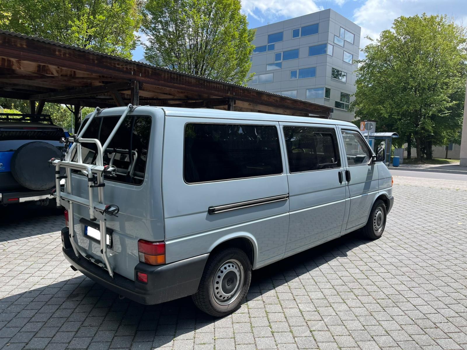 Volkswagen T4 2.5L Benziner  mit Campingausbau