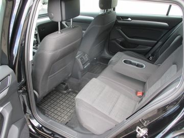 Volkswagen Passat Variant - 5