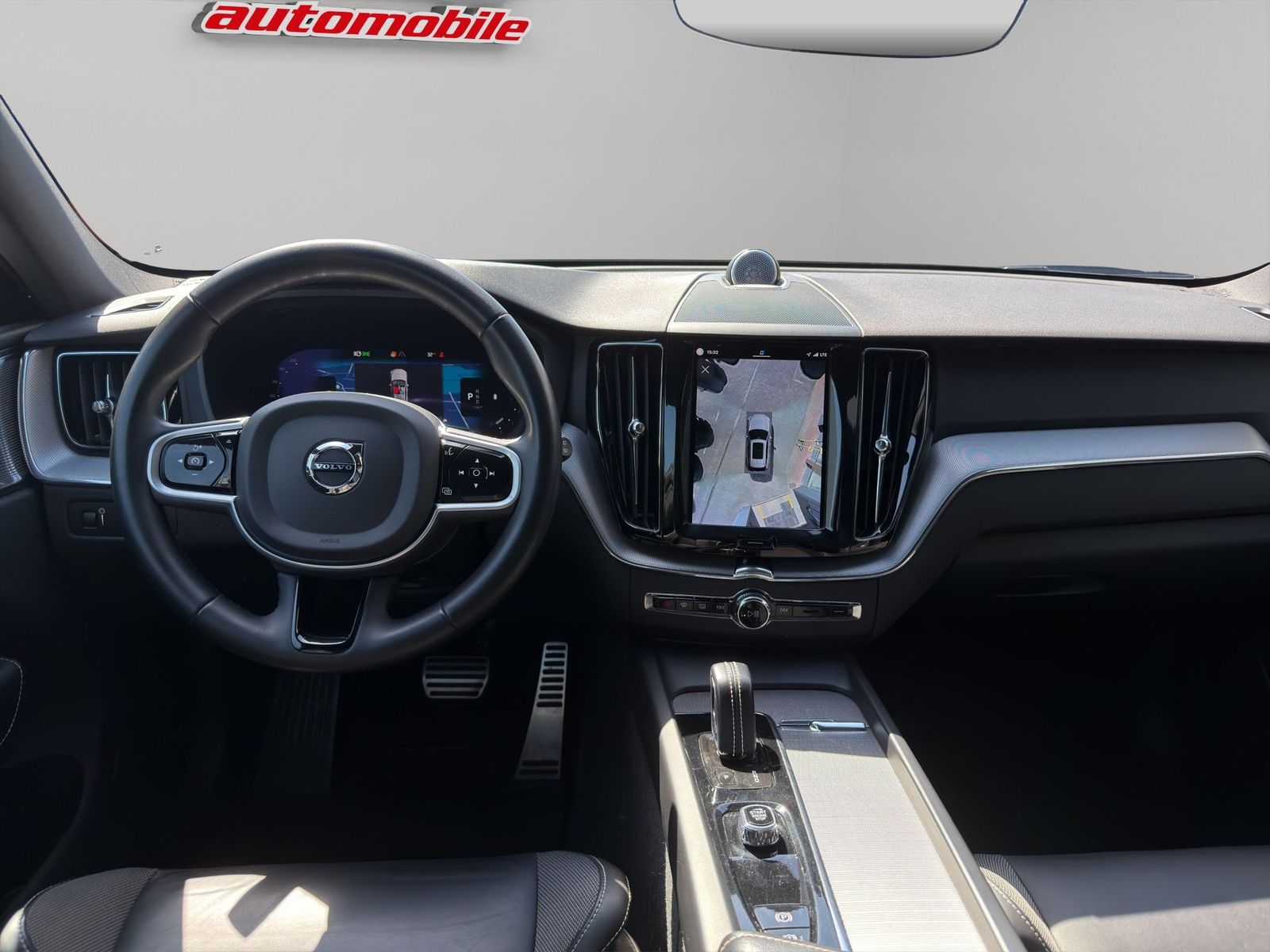 Volvo XC60 B5 AWD Diesel R-Design+Luft+BowersW+AHZV+ foto 10