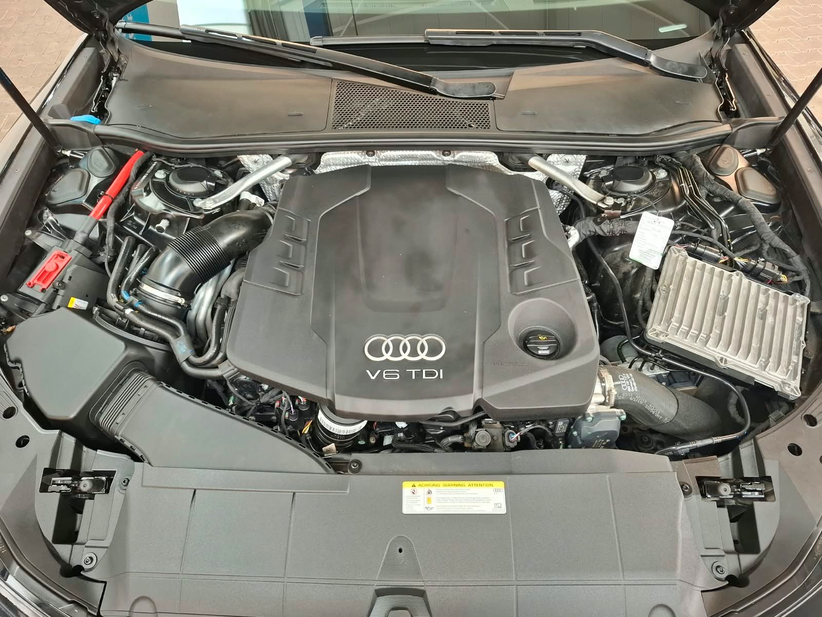 Fahrzeugabbildung Audi A6 Avant 50 TDI quattro sport +ACC +LED +AHK