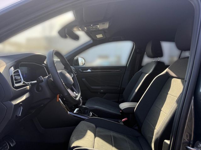 T-Roc R-Line 1.5 TSI DSG Navi Rear View CarPlay