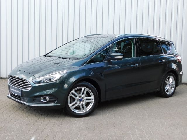 Ford S-Max 1.5 Eco Boost Titanium *LED*NAVI*AHK*1.