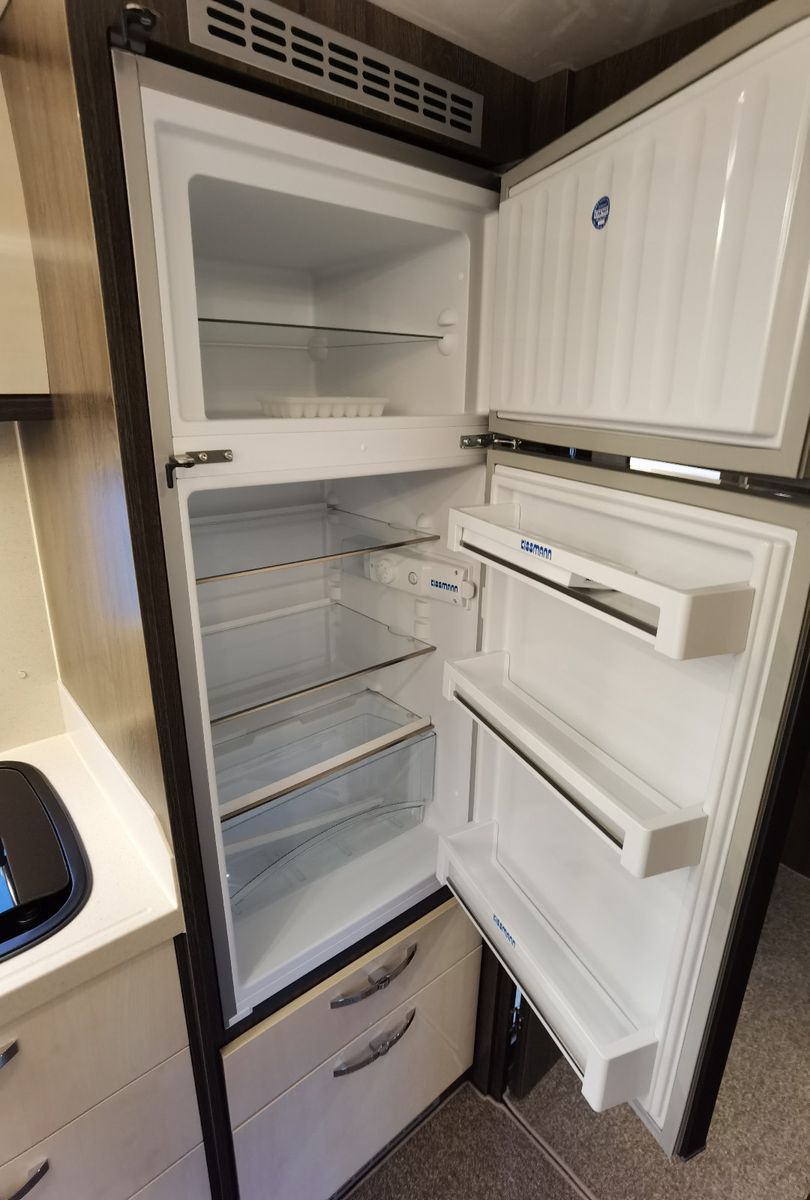 Fahrzeugabbildung Phoenix Maxi-Alkoven 7900 QRSL Modell 2025