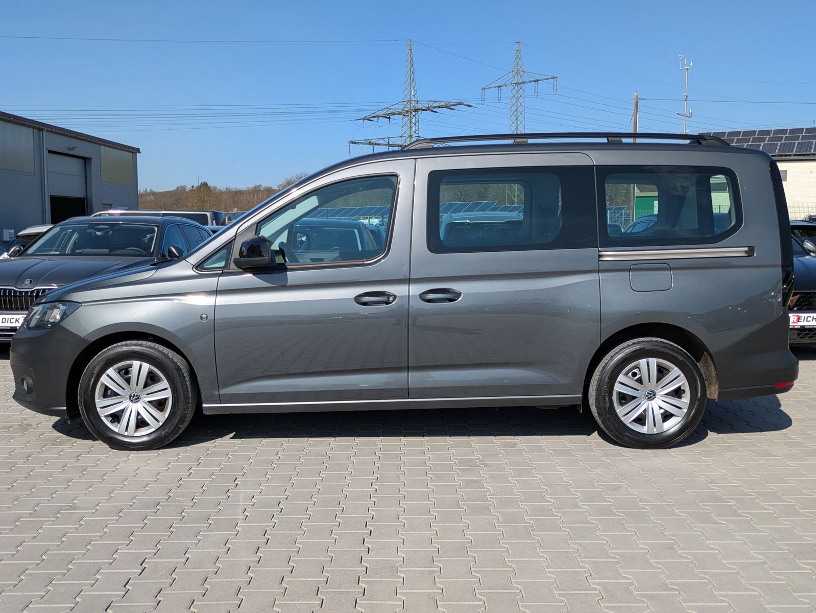Fahrzeugabbildung Volkswagen Caddy Maxi 2.0 TDI 4Motion TEMP*KAMERA*APP*NAVI
