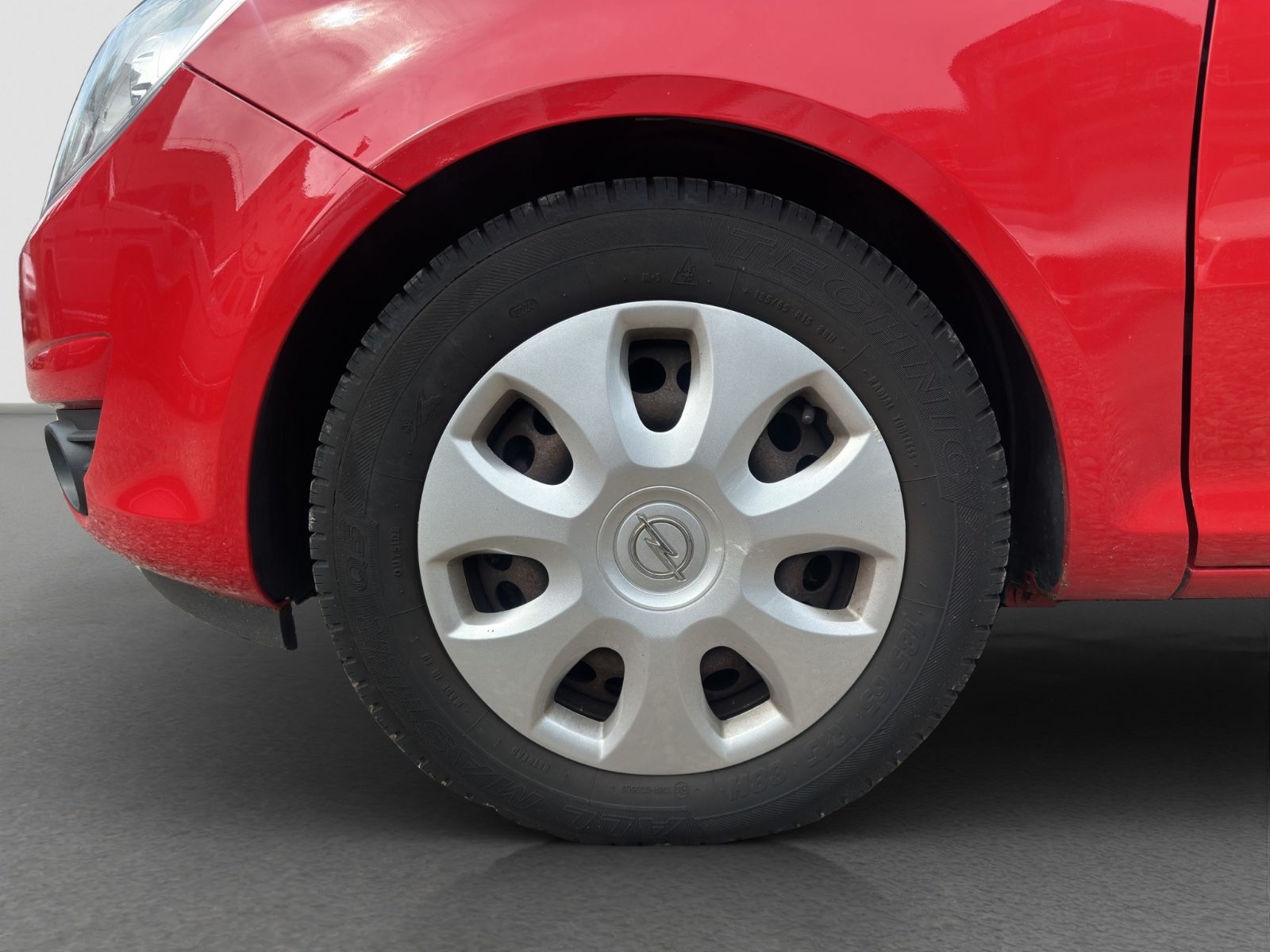 Fahrzeugabbildung Opel Corsa D Edition/Servo/TÜV:10.2026/Fahrradträger/