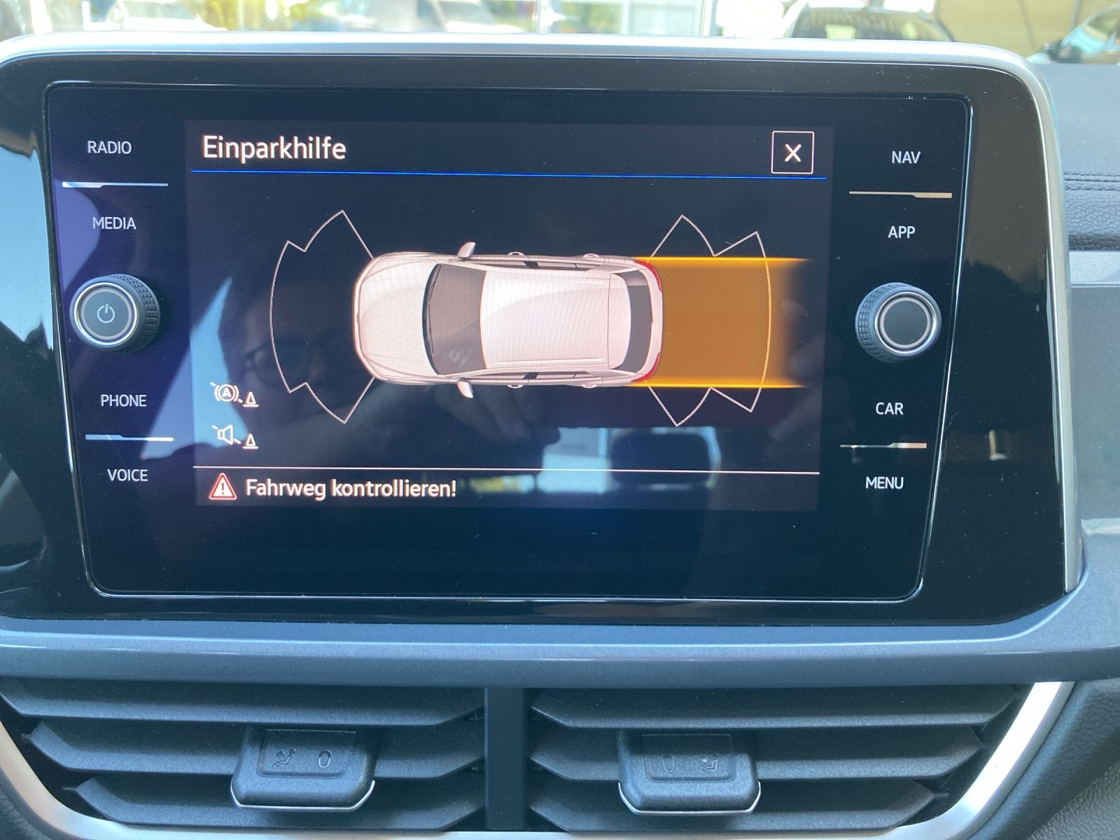 Fahrzeugabbildung Volkswagen T-Roc TDI Style DSG LED Navi ACC AHK PDC