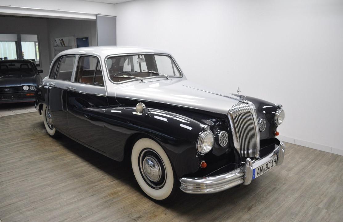 Jaguar Daimler Majestic Major Saloon V8 4,6