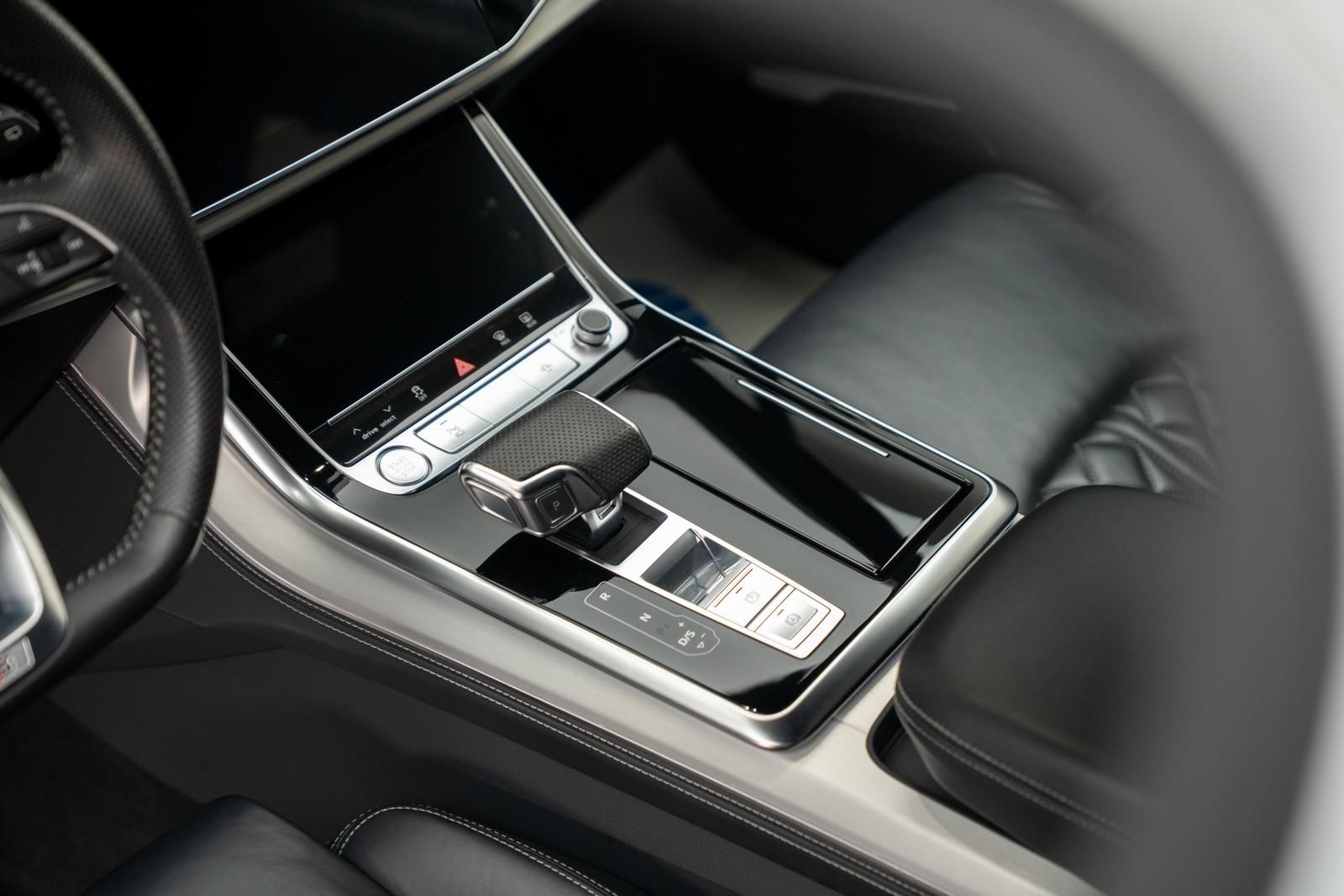 Audi Q7 60 TFSIe S line MATRIX HUD KAMERA 23ZOLL AHK foto 17