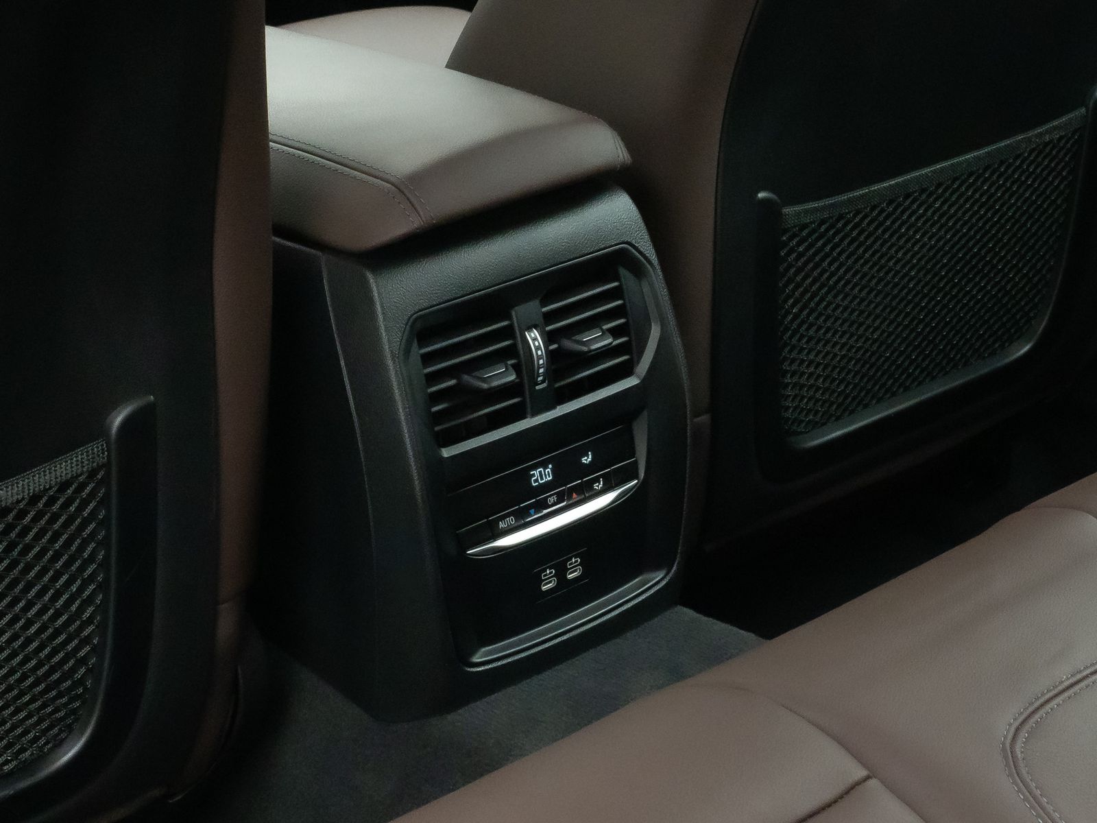 Fahrzeugabbildung BMW 320d xD Kamera HUD DAB Komfort Sport Individual