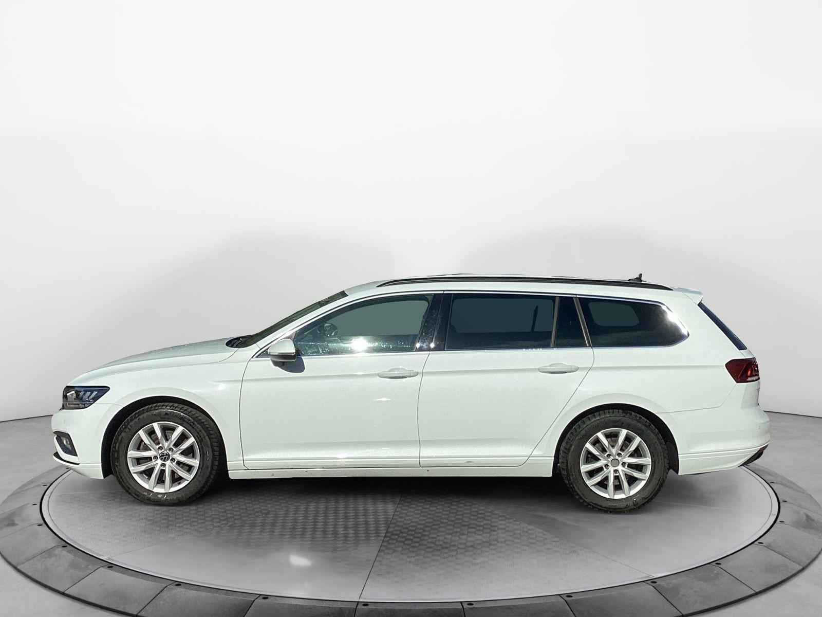 Volkswagen Passat Variant 1.5 TSI Business Navi LED Kamera