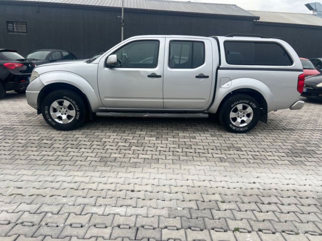 Nissan Navara 2.5 dCi 4 porte Double Cab Platinu